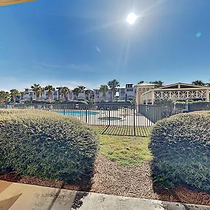  Apartment Emerald Waters 104